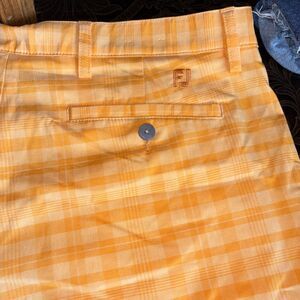 Footjoy Mens Summer Golf Shorts Orange Plaid Stretch Embroidered Logo Size 36